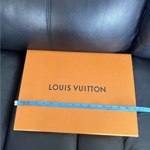 Louis Vuitton Signature Orange Gift Box - Picture 8 of 12
